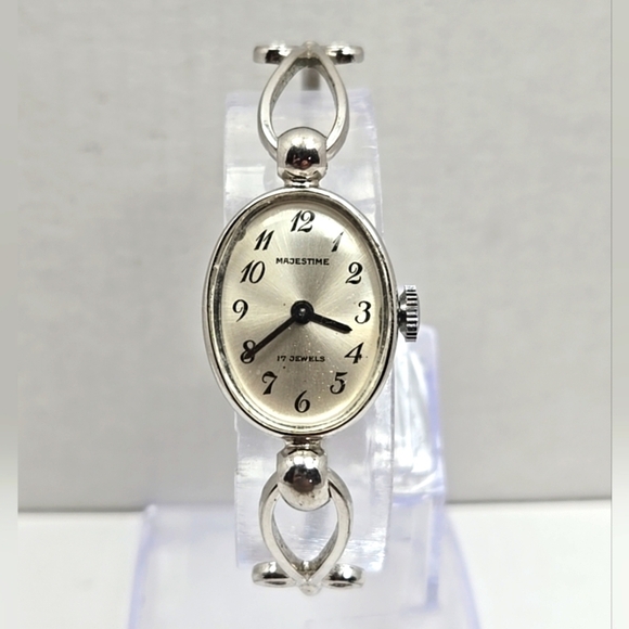 Majestime Accessories - Womens Majestime Manual Wind Silver Cuff Watch Vintage Style Classic Runs